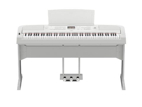 Piano digital portatil YAMAHA modelo DGX 670 